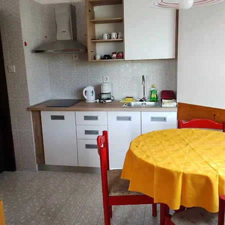 Valentina And Apartment