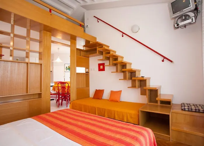 Valentina And Apartament